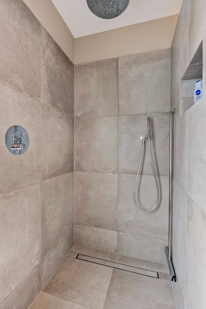 Foto 17 van Manresastraat 46