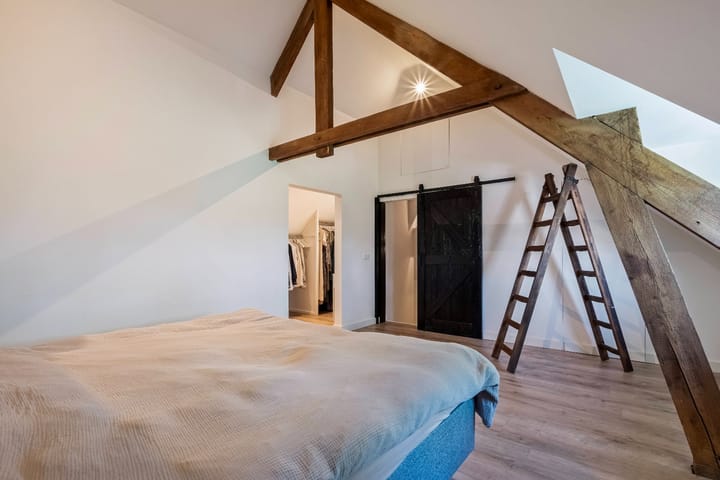 Foto 27 van Manresastraat 46