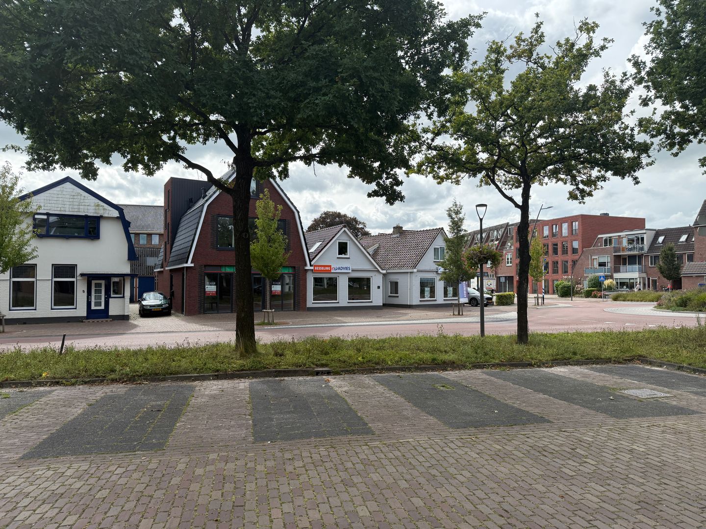 Bekijk foto 2 van Raadhuisstraat 13
