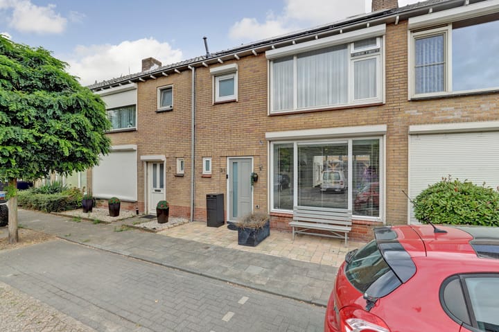 Photo 2 of Tullensstraat 31