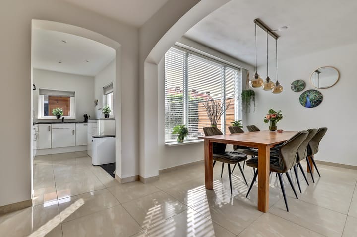 Photo 8 of Tullensstraat 31