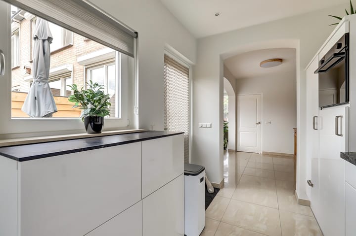 Photo 14 of Tullensstraat 31