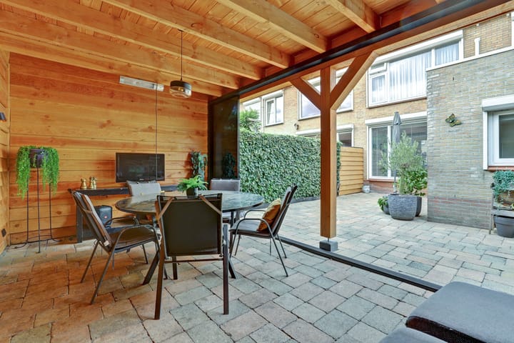 Photo 33 of Tullensstraat 31