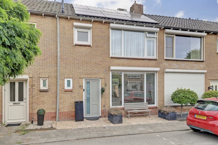 Photo 37 of Tullensstraat 31