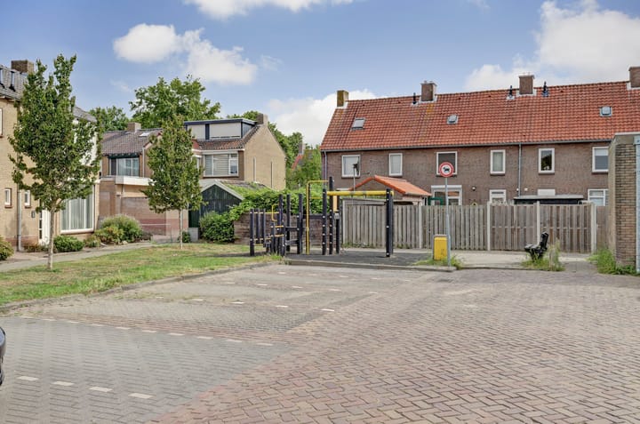 Photo 41 of Tullensstraat 31