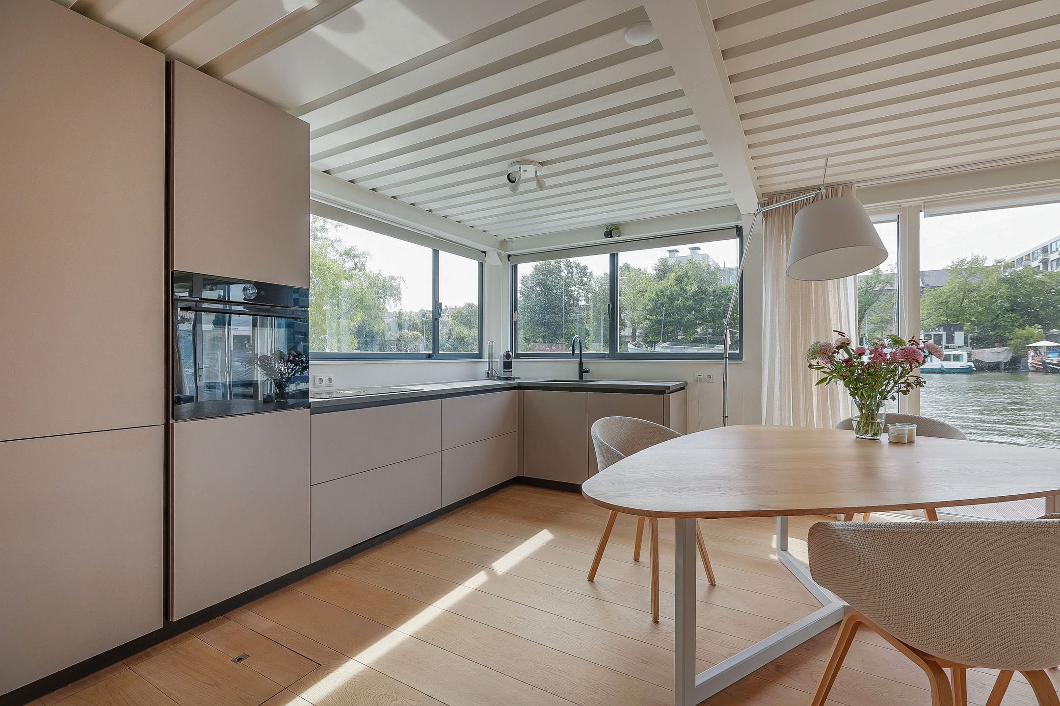 Foto 6 van Oostenburgergracht 28