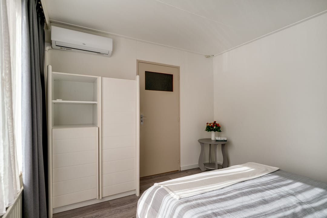 Foto 32 van Van der Rennestraat 4