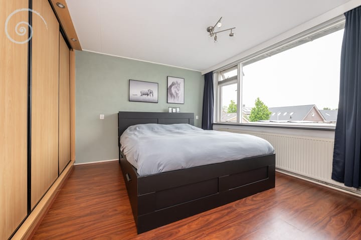 Photo 13 of Willem-Alexanderstraat 43