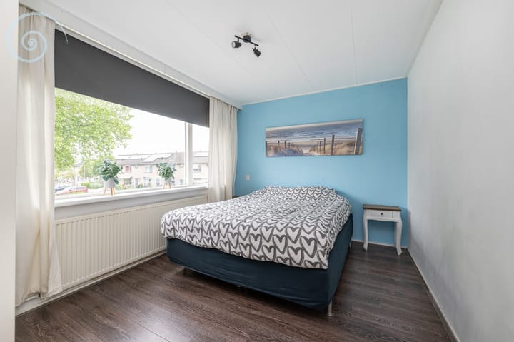 Photo 14 of Willem-Alexanderstraat 43