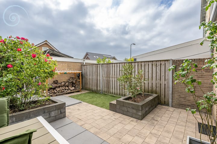 Photo 25 of Willem-Alexanderstraat 43