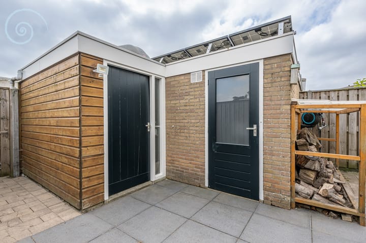 Photo 27 of Willem-Alexanderstraat 43