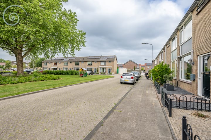 Photo 29 of Willem-Alexanderstraat 43