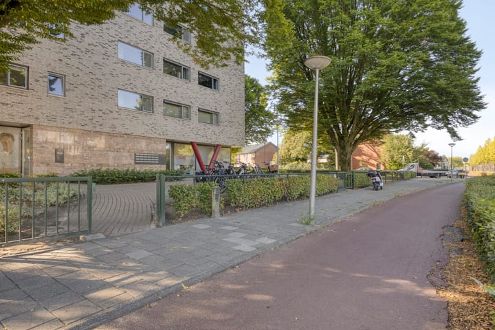 Foto 36 van Hugo de Grootplein 75