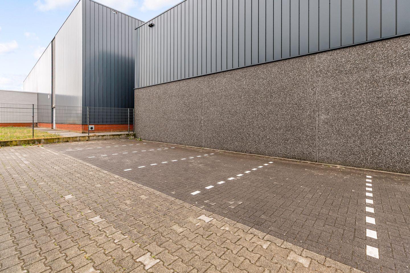 View photo 4 of Houtzagerijstraat 49