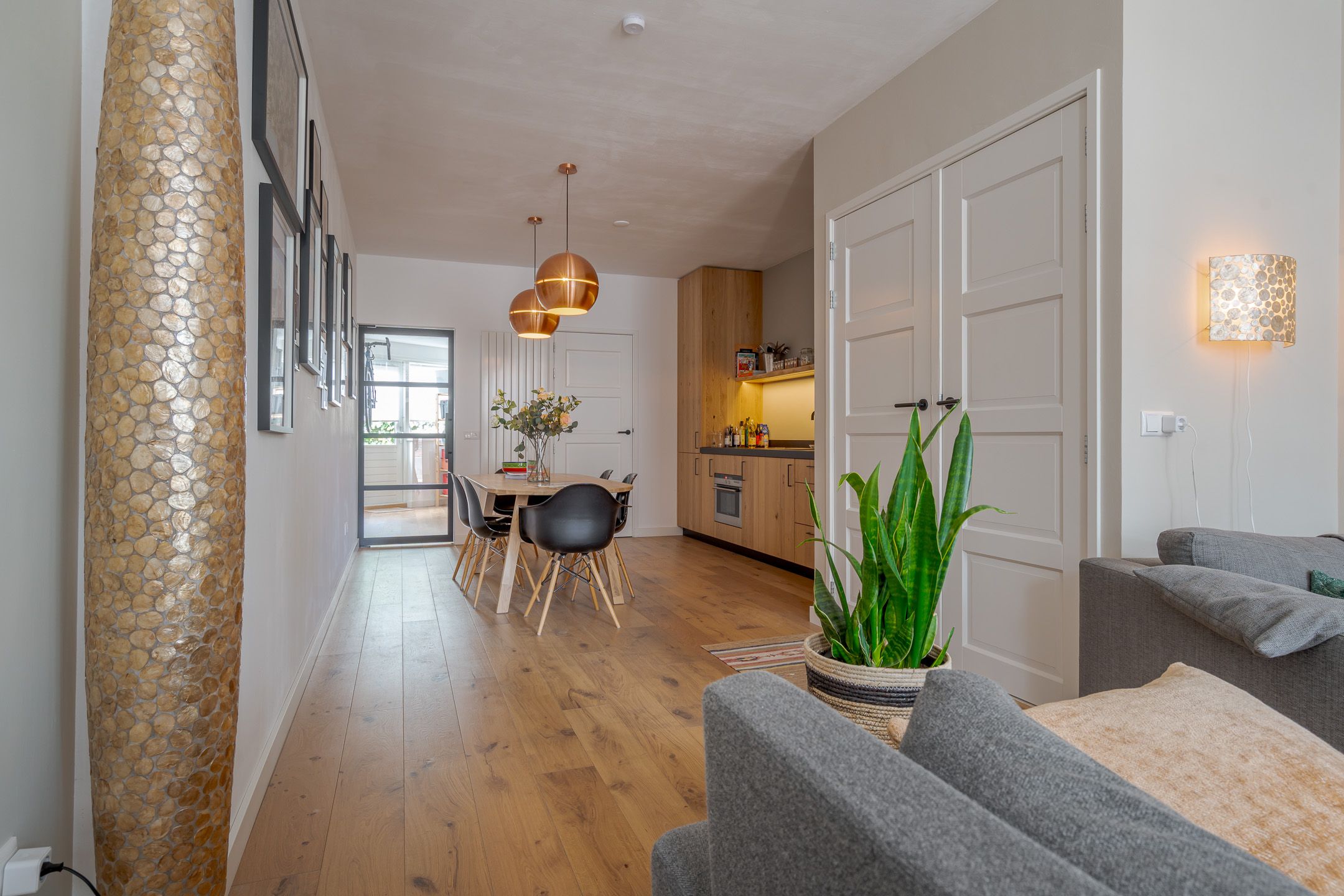 Foto 9 van Van Karnebeekstraat 36