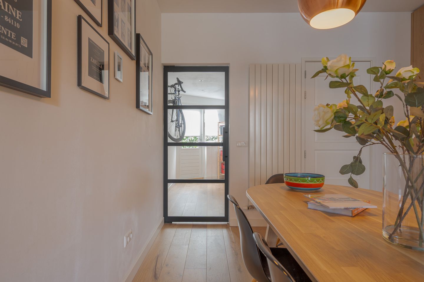 Foto 20 van Van Karnebeekstraat 36