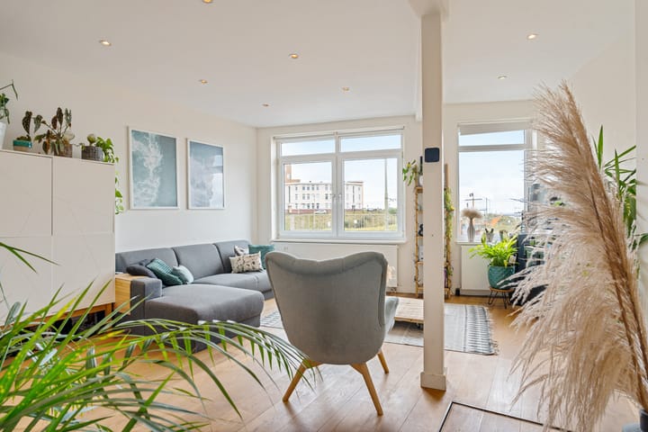 Foto 13 van Zeeruststraat 208