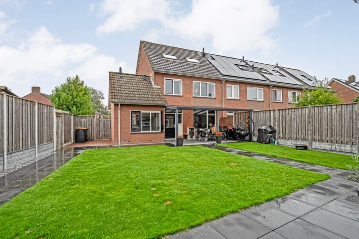 Photo 33 of Leeuwenbekstraat 2