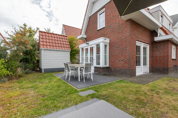 Photo 40 of John O. Forfarstraat 41