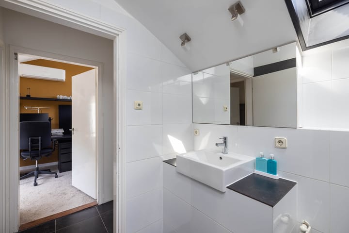 Foto 23 van Robert Kochstraat 55