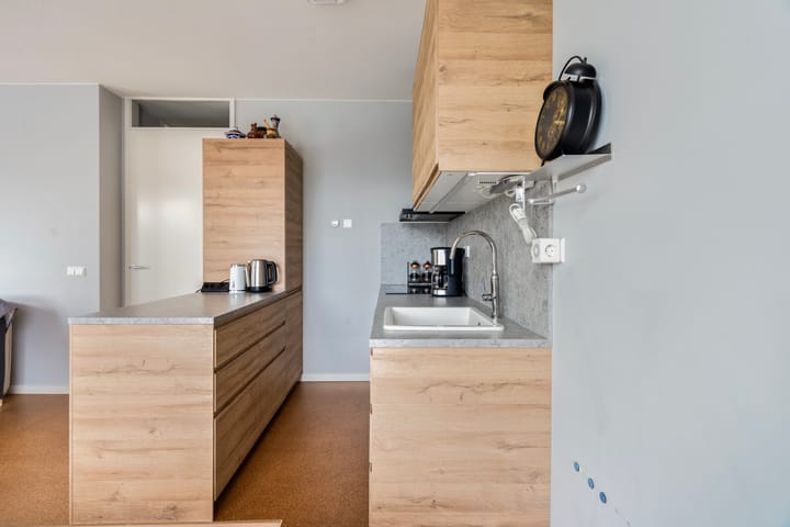 Foto 13 van Waldorpstraat 1586