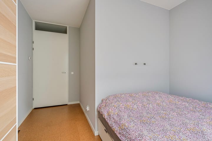 Foto 25 van Waldorpstraat 1586