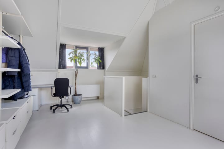 Photo 37 of Kardeel 24