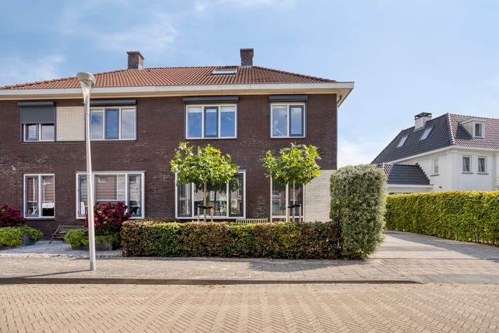 Photo 40 of Kardeel 24