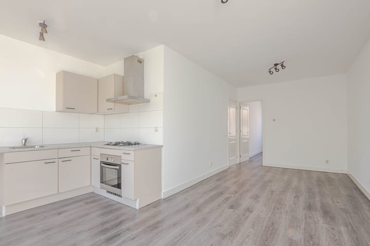 Photo 3 of Heenvlietstraat 20-A