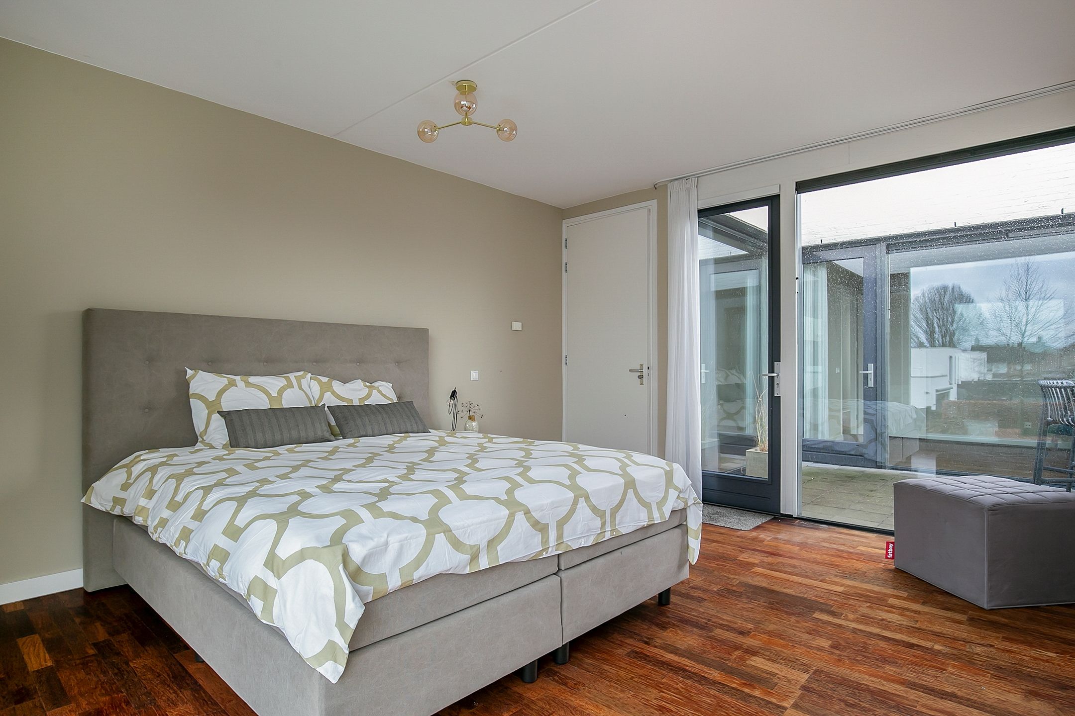 Photo 36 of Meester Michelsstraat 14