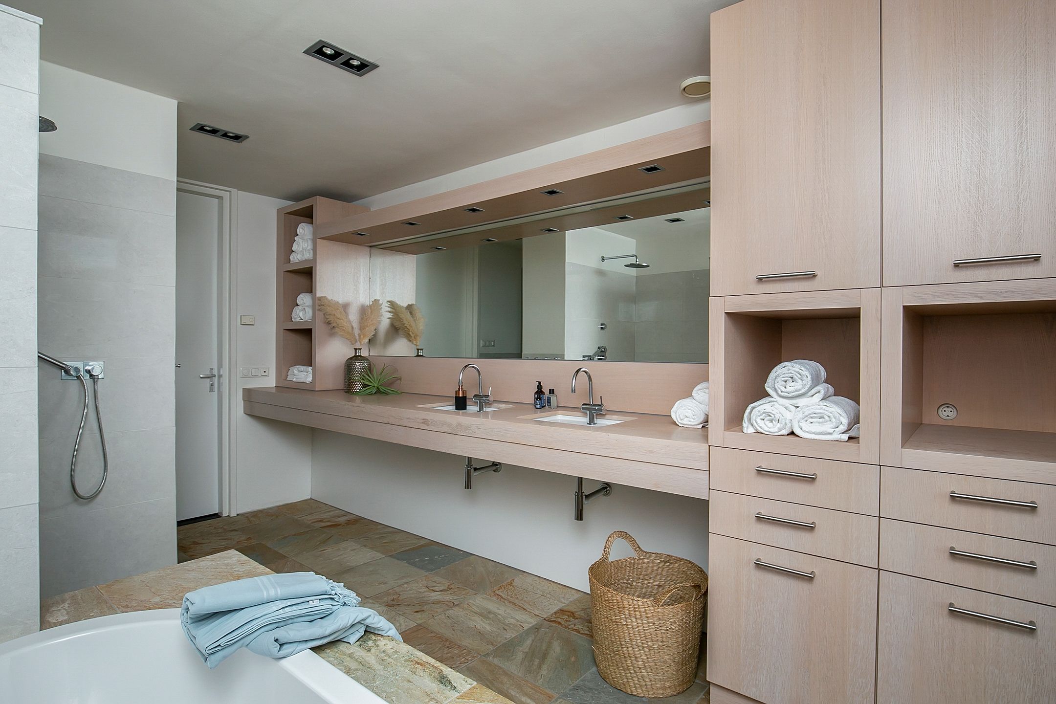 Photo 42 of Meester Michelsstraat 14