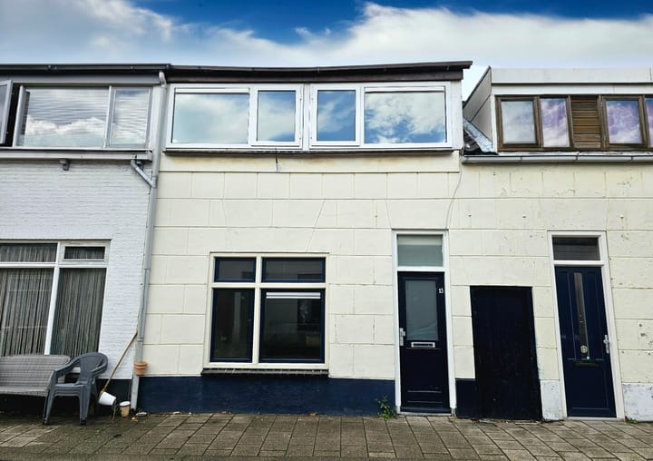 Photo 1 of Maasstraat 13