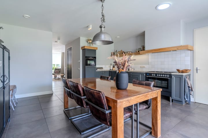 Foto 13 van Atalanta 48