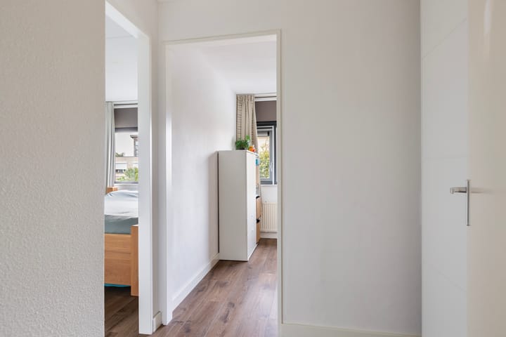 Photo 18 of Maximiliaanstraat 9