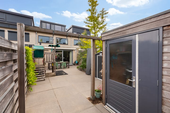 Photo 38 of Maximiliaanstraat 9