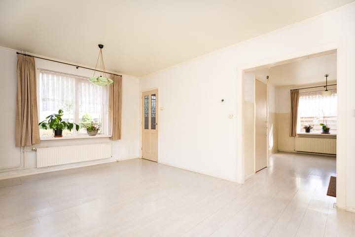 Foto 8 van Oosteinderweg 48