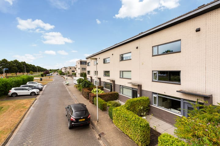 Photo 41 of Maximiliaanstraat 9