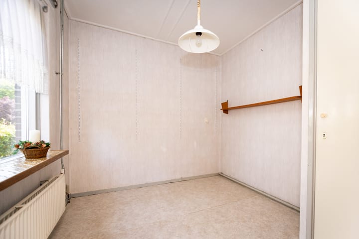 Foto 15 van Oosteinderweg 48