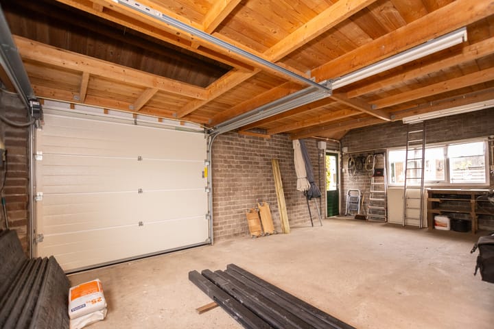 Foto 25 van Oosteinderweg 48