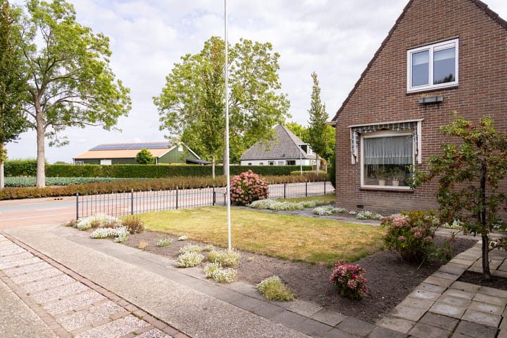 Foto 42 van Oosteinderweg 48