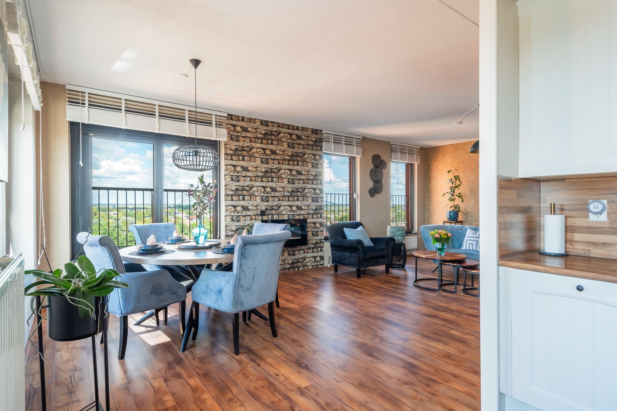 Foto 21 van Simon Carmiggelthof 109