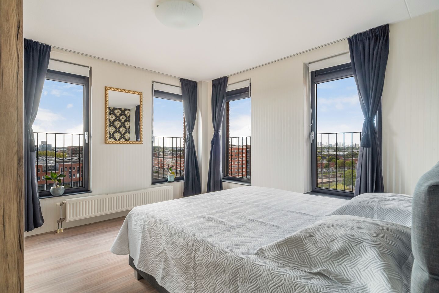 Foto 35 van Simon Carmiggelthof 109