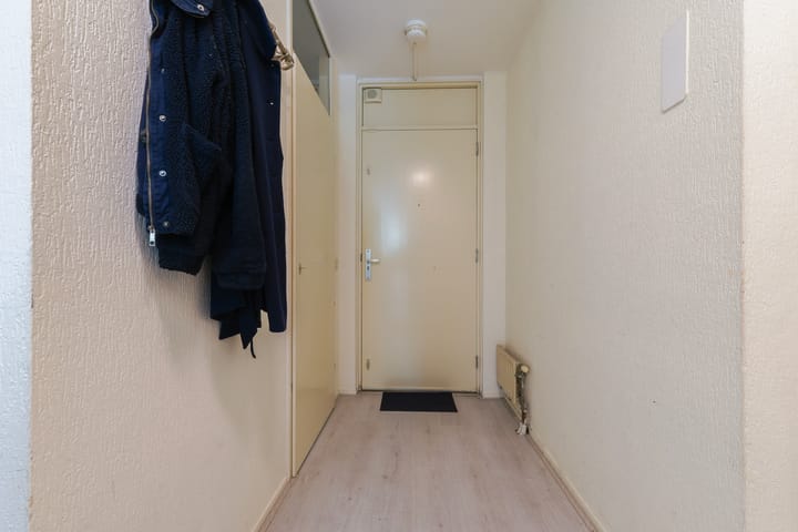 Photo 12 of Anna Paulownahof 60