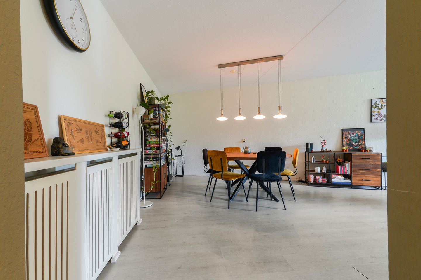 Photo 19 of Anna Paulownahof 60