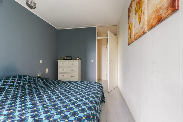 Photo 31 of Anna Paulownahof 60