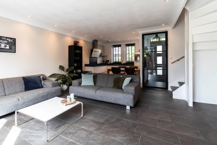 Foto 8 van Achterberghstraat 21