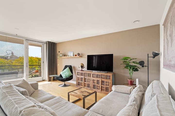 Foto 7 van Peterhof 44