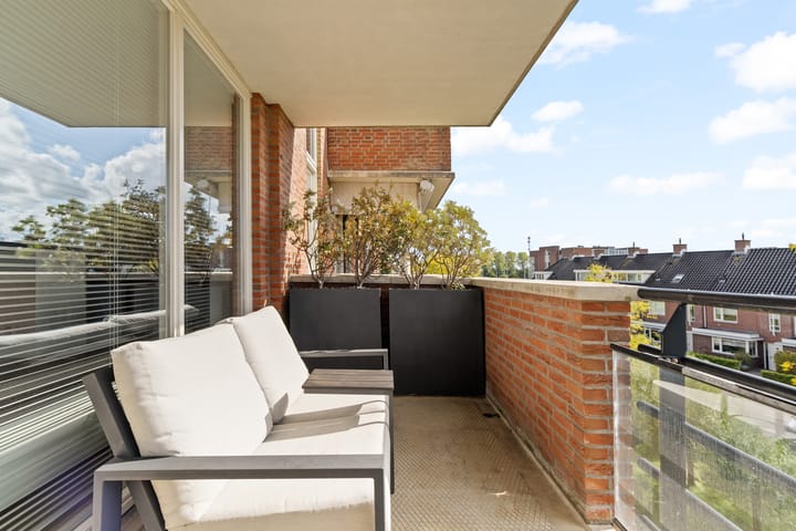 Foto 11 van Peterhof 44