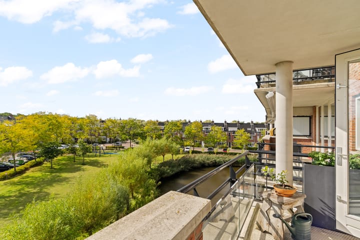 Foto 12 van Peterhof 44