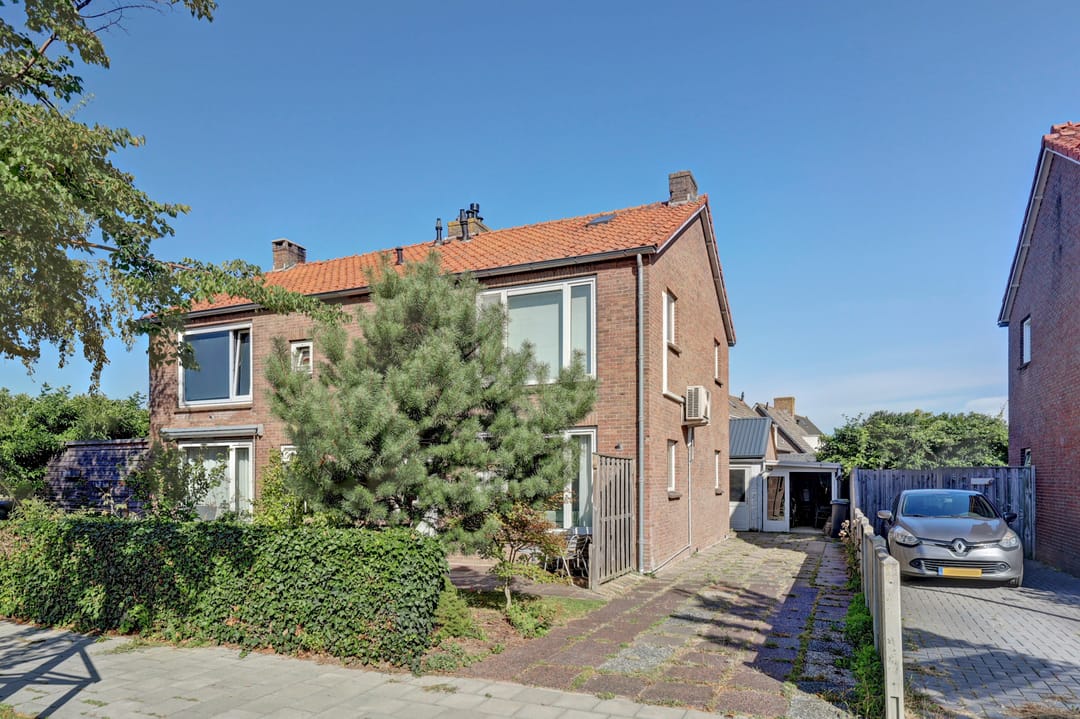 Photo 2 of Hoogvlietlaan 56